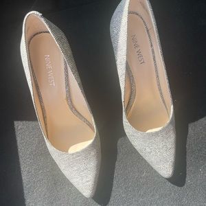 Women pumps